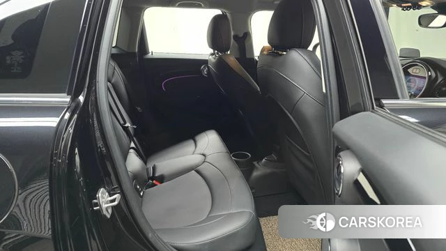 Mini Cooper 2023 Черный из Кореи, фото 2