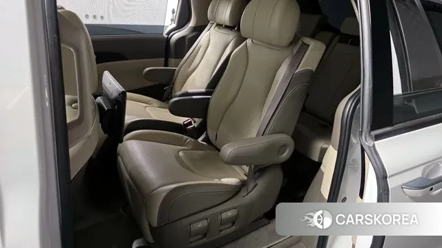 Kia Carnival 4th generation 2021 Белый из Кореи, фото 2