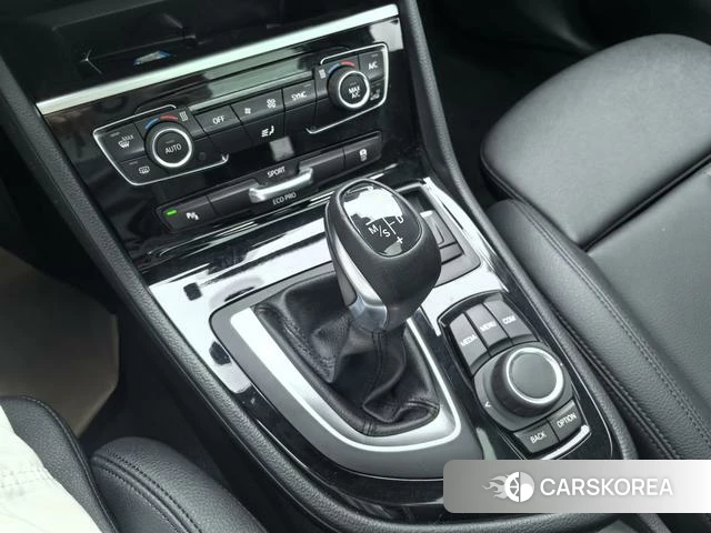 BMW 2 series station wagon 2018 Белый из Китая, фото 2