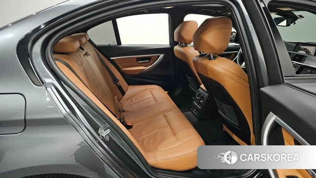 BMW 3 Series (F30) 2018 Серый из Кореи, фото 2