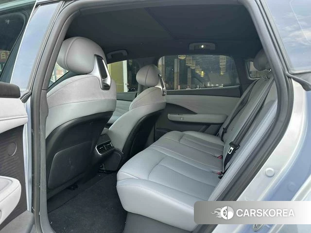 Nissan N7 2025 Серебристо-серый из Китая, фото 2
