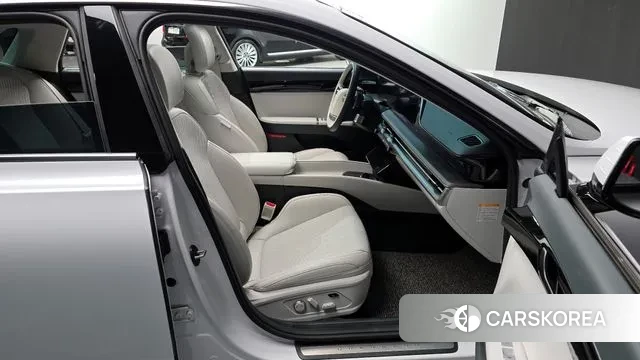 Hyundai Grandeur Hybrid (GN7) 2023 Белый из Кореи, фото 2