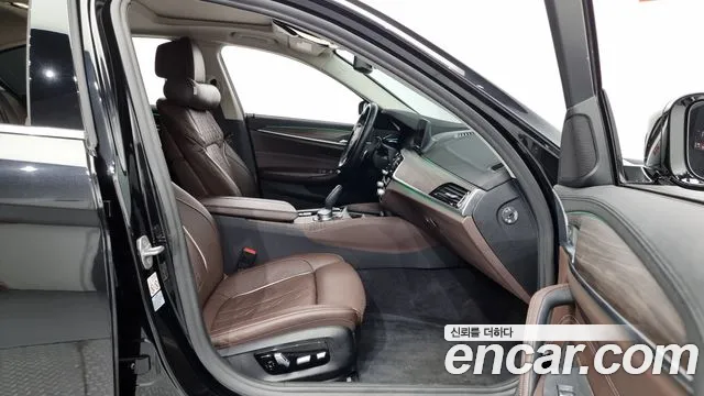 BMW 5 Series (G30) 2020 Черный из Кореи, фото 2