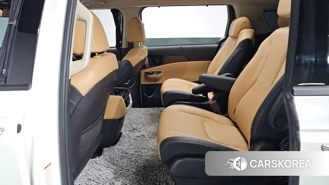 Kia Carnival 4th generation 2020 Белый из Кореи, фото 2