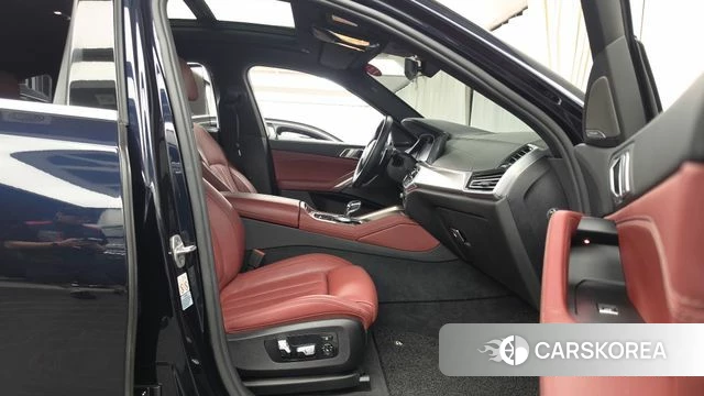 BMW X6 (G06) 2021 Черный из Кореи, фото 2