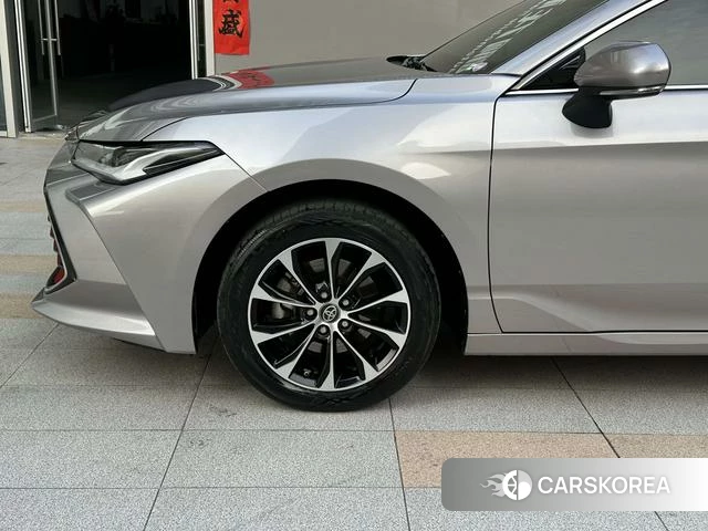 Toyota Asian dragon 2023 Серебристо-серый из Китая, фото 2