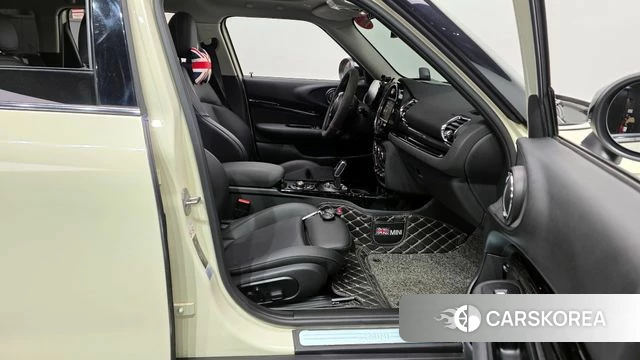 Mini Cooper Clubman 2021 Белый из Кореи, фото 2