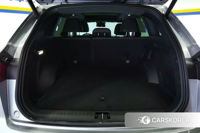 Geely Automobile Xingyue L 2024 Темно-серый из Китая, фото 2