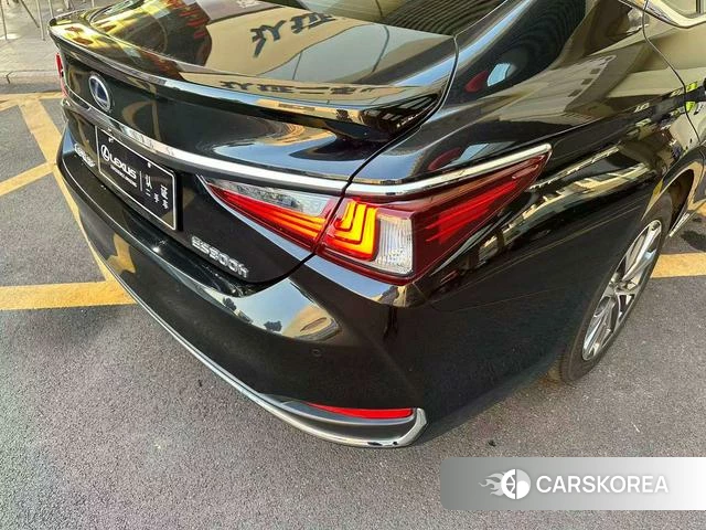 Lexus ES 2022 Черный из Китая, фото 2