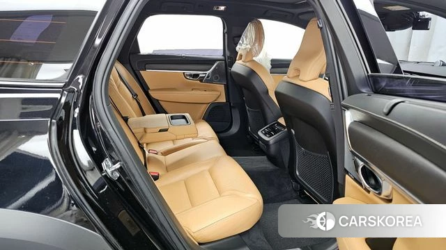 Volvo V90 Cross-Country 2020 Черный из Кореи, фото 2