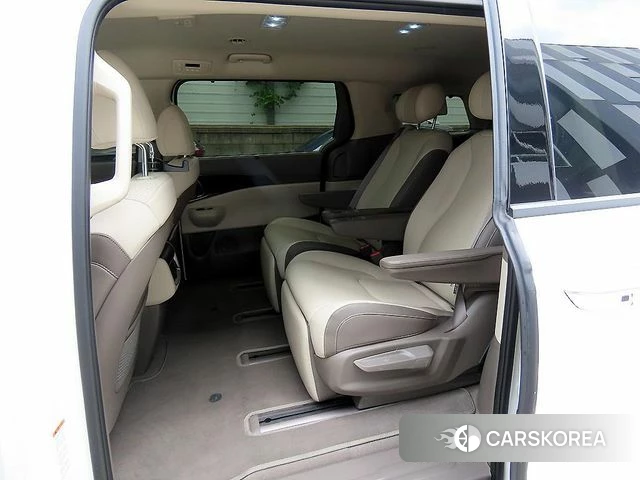 Kia The New Carnival 4th Generation 2025 Белый из Кореи, фото 2