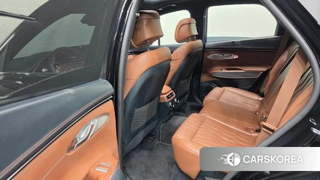 Genesis GV70 2023 Черный из Кореи, фото 2