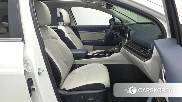 Kia Sportage 5th Generation 2022 Белый из Кореи, фото 2