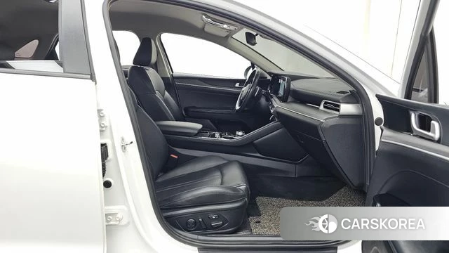 Kia K5 3rd generation 2021 Белый из Кореи, фото 2