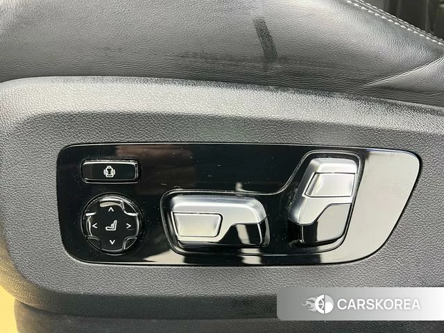 BMW X6 2021 Темно-серый из Китая, фото 2