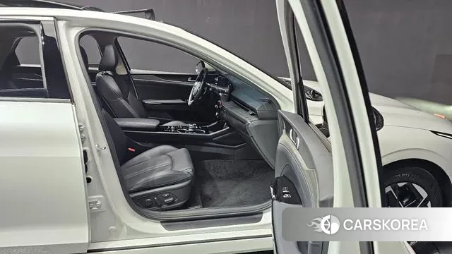 Kia The New K5 3rd generation 2024 Белый из Кореи, фото 2