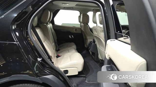 Land Rover Discovery 5 2022 Черный из Кореи, фото 2