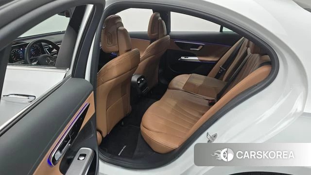 Mercedes-Benz E-Class W214 2026 Белый из Кореи, фото 2