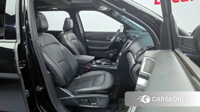 Ford Explorer 2018 Черный из Кореи, фото 2