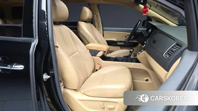 Kia All New Carnival 2018 Черный из Кореи, фото 2