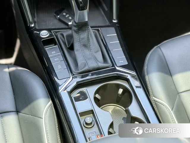 Volkswagen Passat 2023 Черный из Китая, фото 2