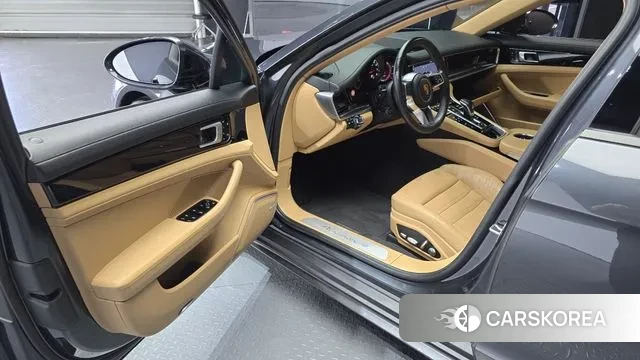 Porsche Panamera (971) 2018 Серый из Кореи, фото 2