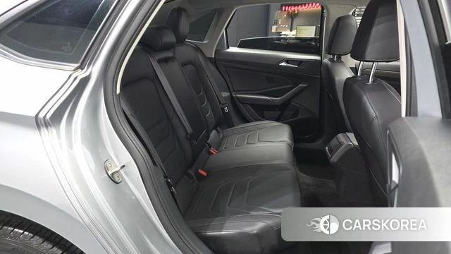 Volkswagen 7th Generation of Jetta 2020 Серебристо-серый из Кореи, фото 2