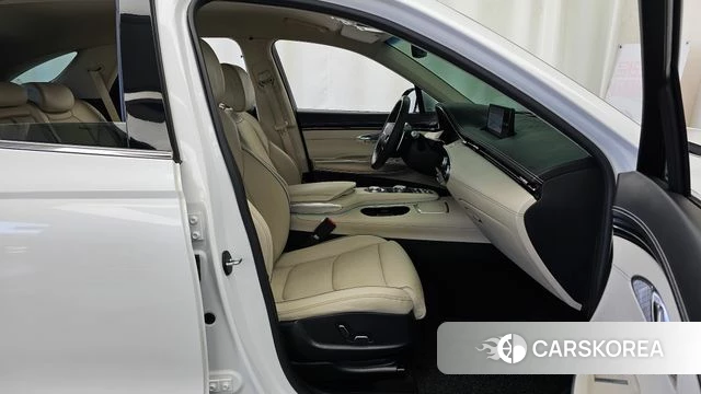 Genesis GV70 2021 Белый из Кореи, фото 2