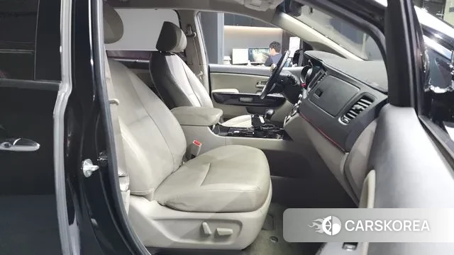 Kia The New Carnival 2019 Черный из Кореи, фото 2