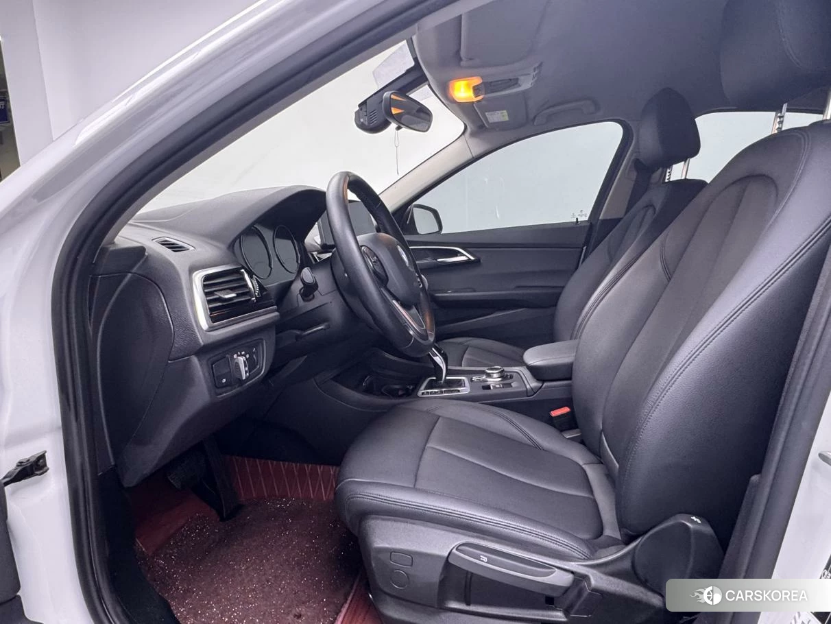 BMW 1 series 2020 Белый из Китая, фото 2