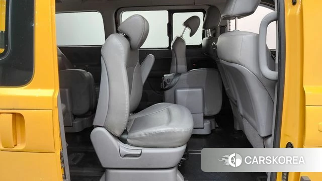Hyundai The New Grand Starex 2018 Желтый из Кореи, фото 2