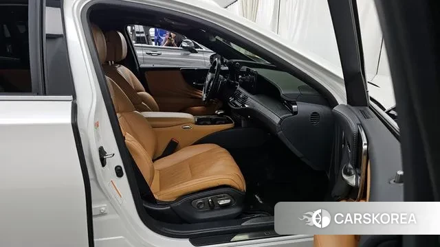 Lexus LS500 5th generation 2022 Белый из Кореи, фото 2