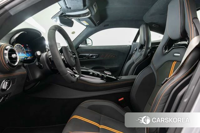 Mercedes-Benz AMG GT 2022 Серебристо-серый из Китая, фото 2