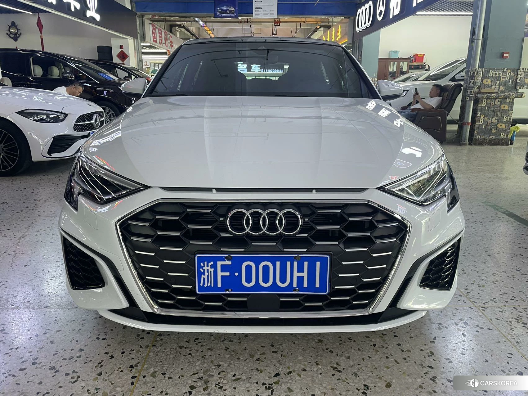 Audi A3 2023 Белый из Китая, фото 2