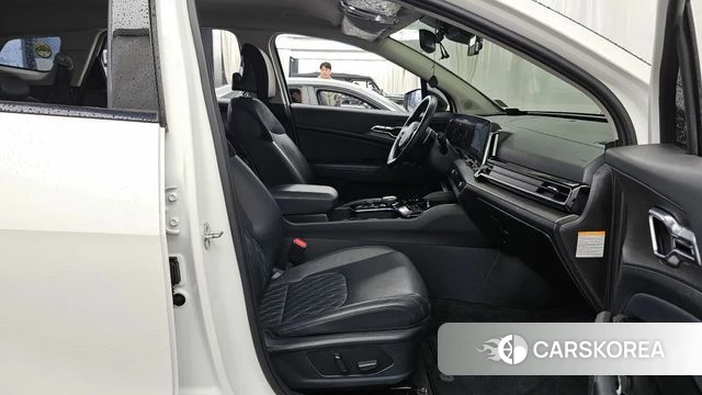 Kia Sportage 5th Generation Hybrid 2021 Белый из Кореи, фото 2