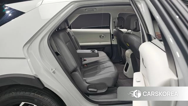 Hyundai Ionic 5 2021 Серебристо-серый из Кореи, фото 2
