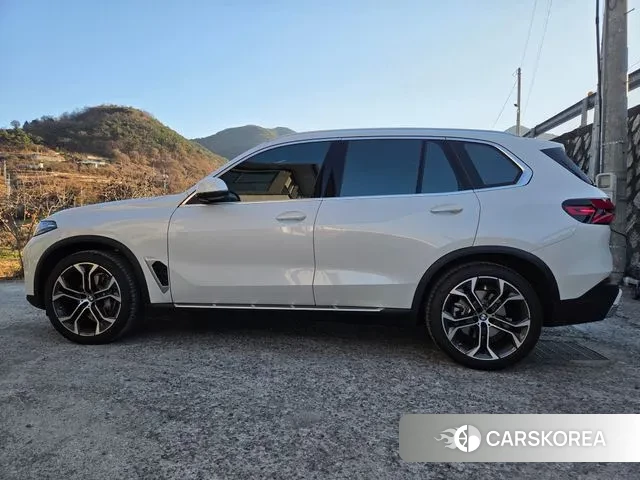 BMW X5 (G05) 2025 Белый из Кореи, фото 2