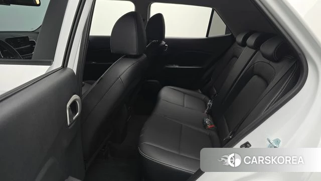 Hyundai Venue 2025 Белый из Кореи, фото 2