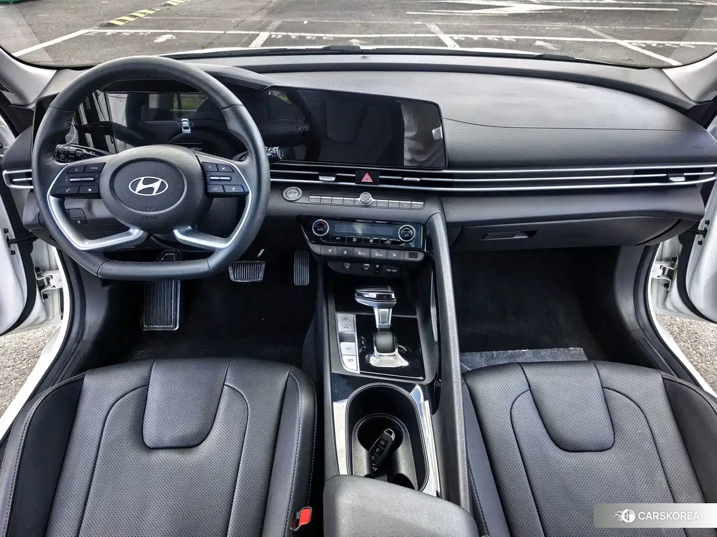 Hyundai Elantra 2023 Белый из Китая, фото 2