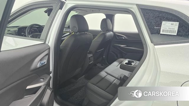 Chevrolet (GM Daewoo) Trax Crossover 2024 Белый из Кореи, фото 2