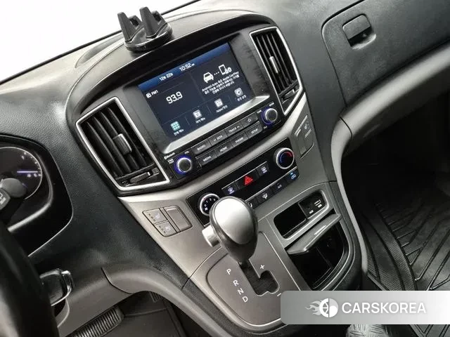 Hyundai The New Grand Starex 2021 Серебристо-серый из Кореи, фото 2