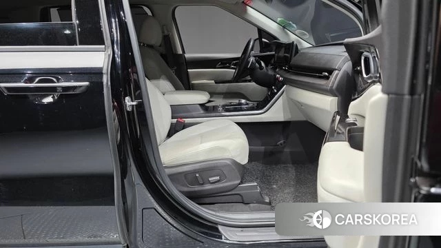 Kia Carnival 4th generation 2022 Черный из Кореи, фото 2