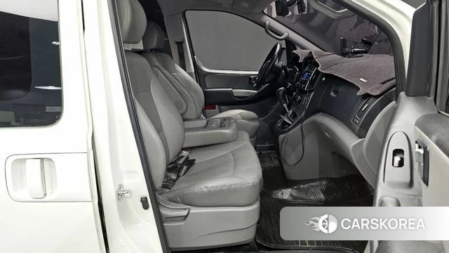 Hyundai The New Grand Starex 2019 Белый из Кореи, фото 2