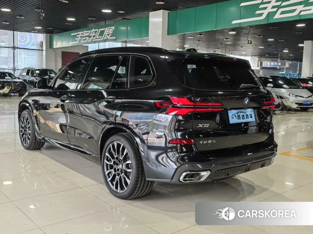 BMW X5 2025 Черный из Китая, фото 2