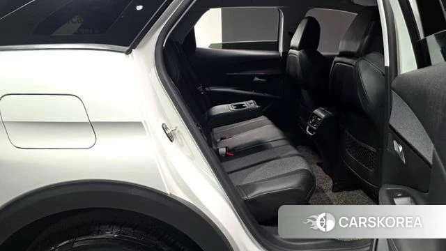Peugeot 3008 second generation 2021 Белый из Кореи, фото 2