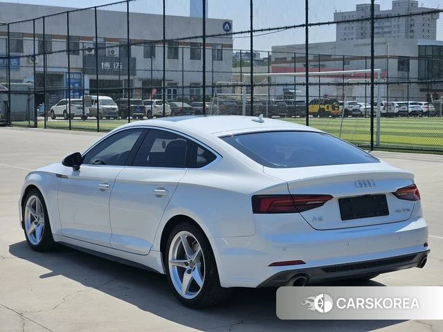 Audi A5 2019 Белый из Китая, фото 2