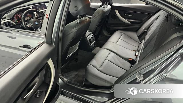 BMW 3 Series (F30) 2018 Серый из Кореи, фото 2