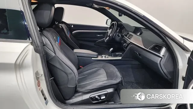 BMW 4 Series (F32) 2018 Белый из Кореи, фото 2