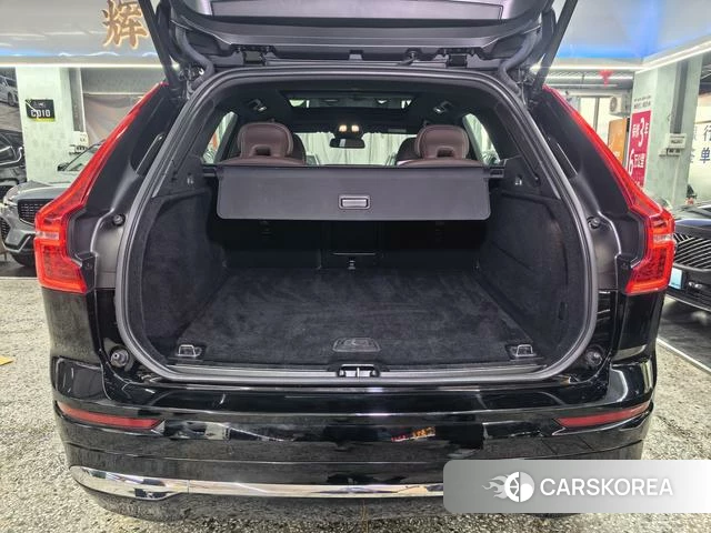 Volvo XC60 2025 Черный из Китая, фото 2