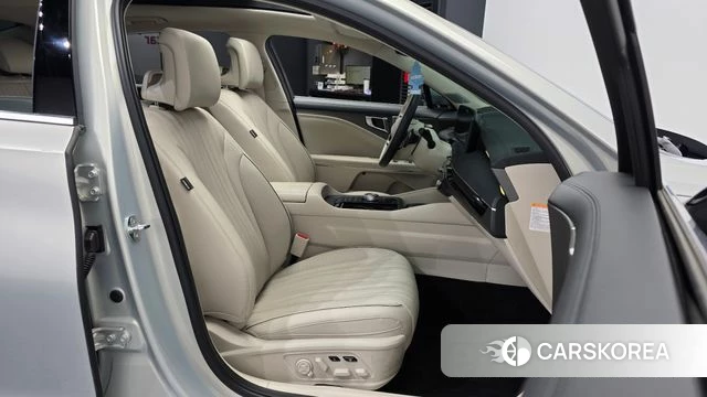 Kia The New K8 Hybrid 2025 Серебристо-серый из Кореи, фото 2